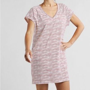 Title Nine T-shirt Hiolani V-Neck dress